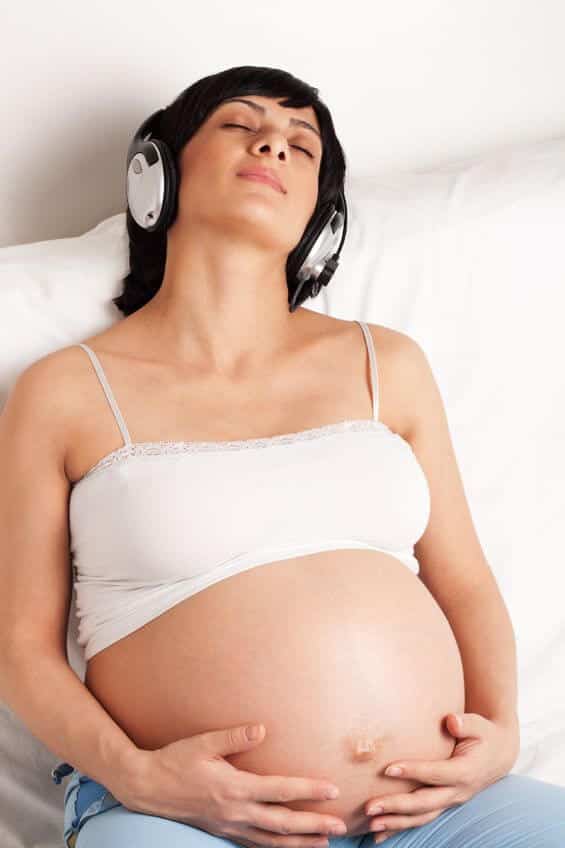 123 Headphones Mom 8 Head Back